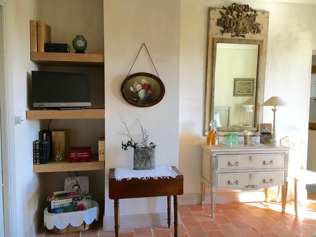 Les Volets Bleus Bed & Breakfast Arcangues Dış mekan fotoğraf