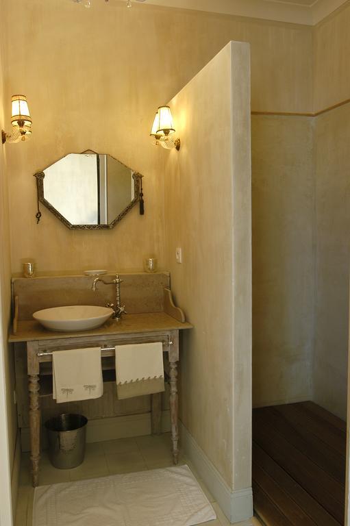 Les Volets Bleus Bed & Breakfast Arcangues Dış mekan fotoğraf