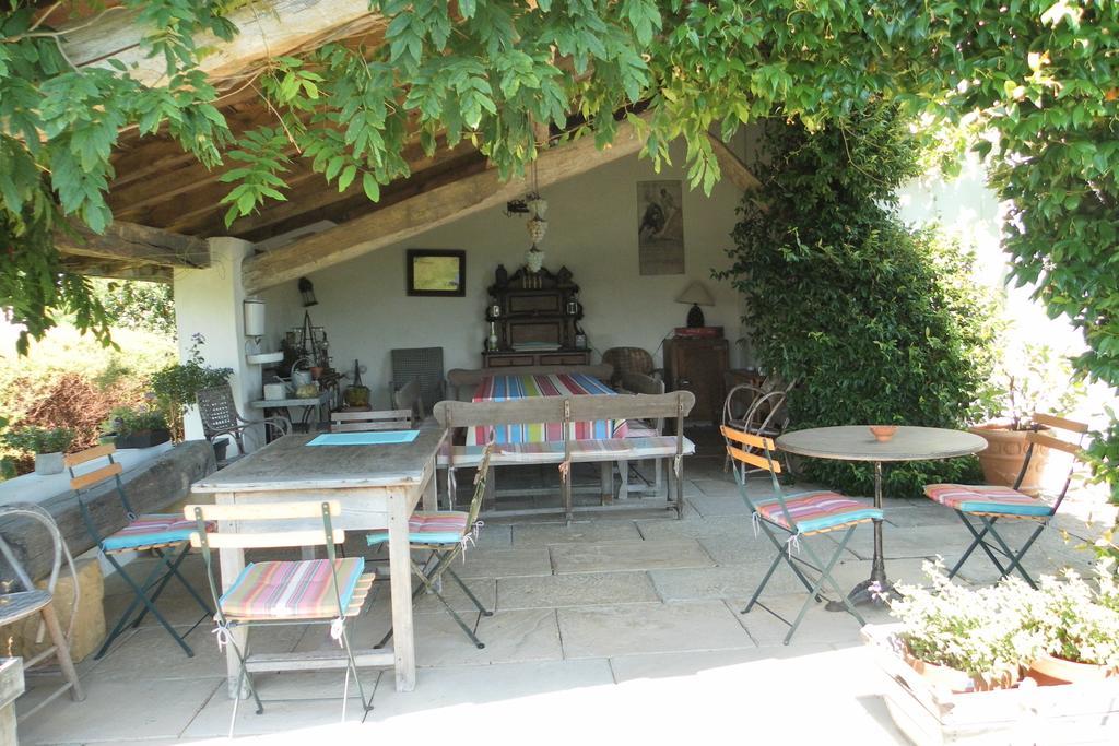 Les Volets Bleus Bed & Breakfast Arcangues Dış mekan fotoğraf