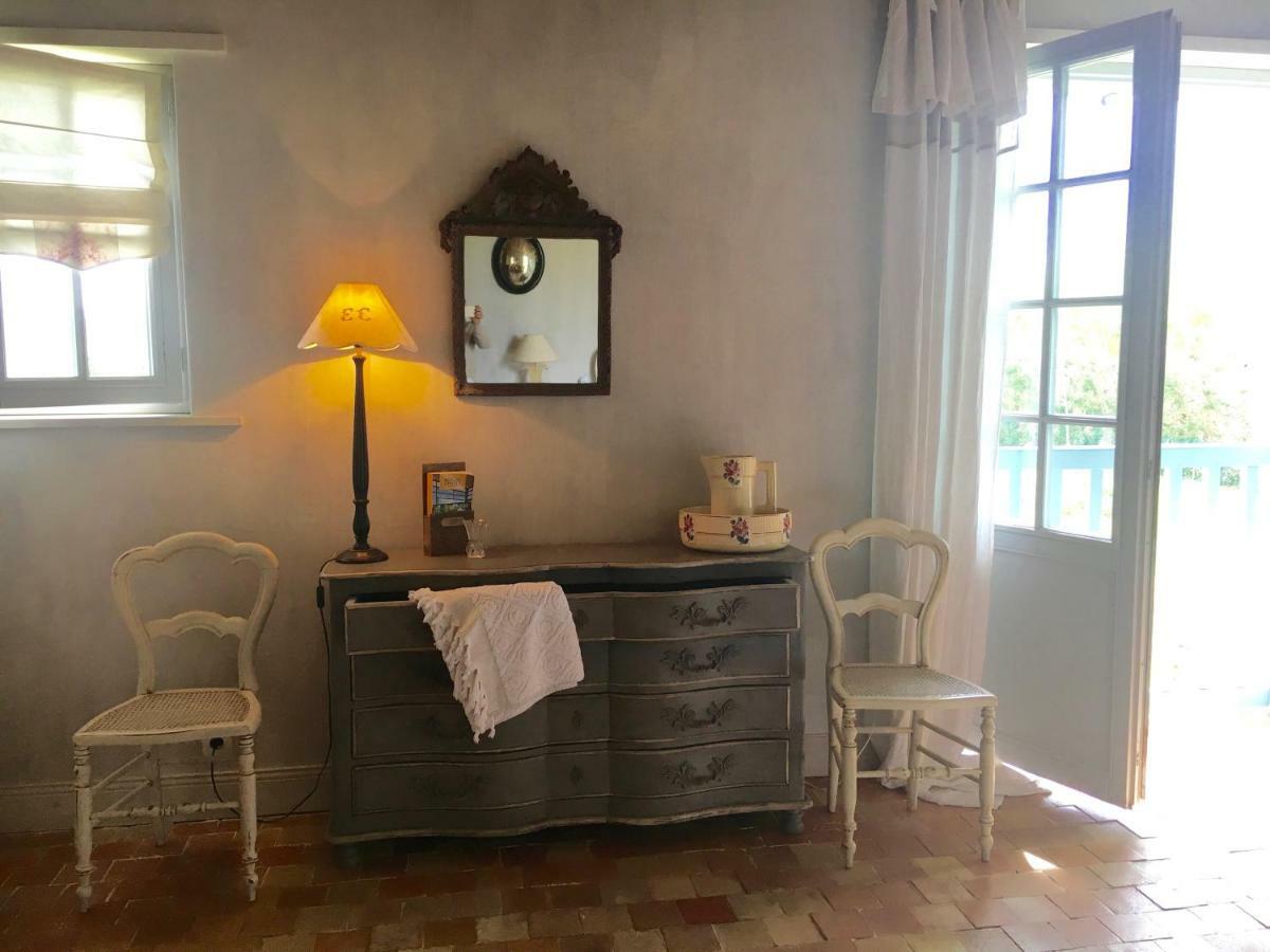 Les Volets Bleus Bed & Breakfast Arcangues Dış mekan fotoğraf