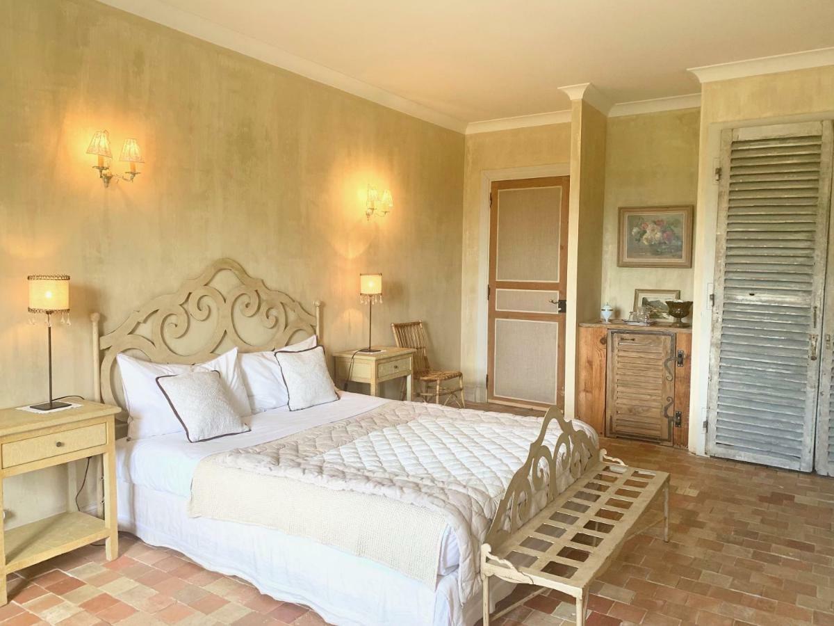 Les Volets Bleus Bed & Breakfast Arcangues Dış mekan fotoğraf
