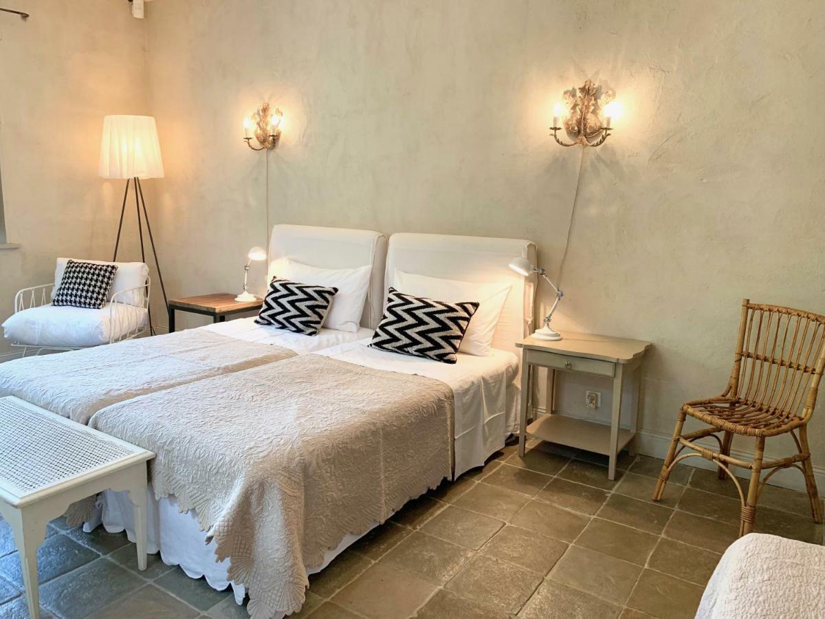 Les Volets Bleus Bed & Breakfast Arcangues Dış mekan fotoğraf