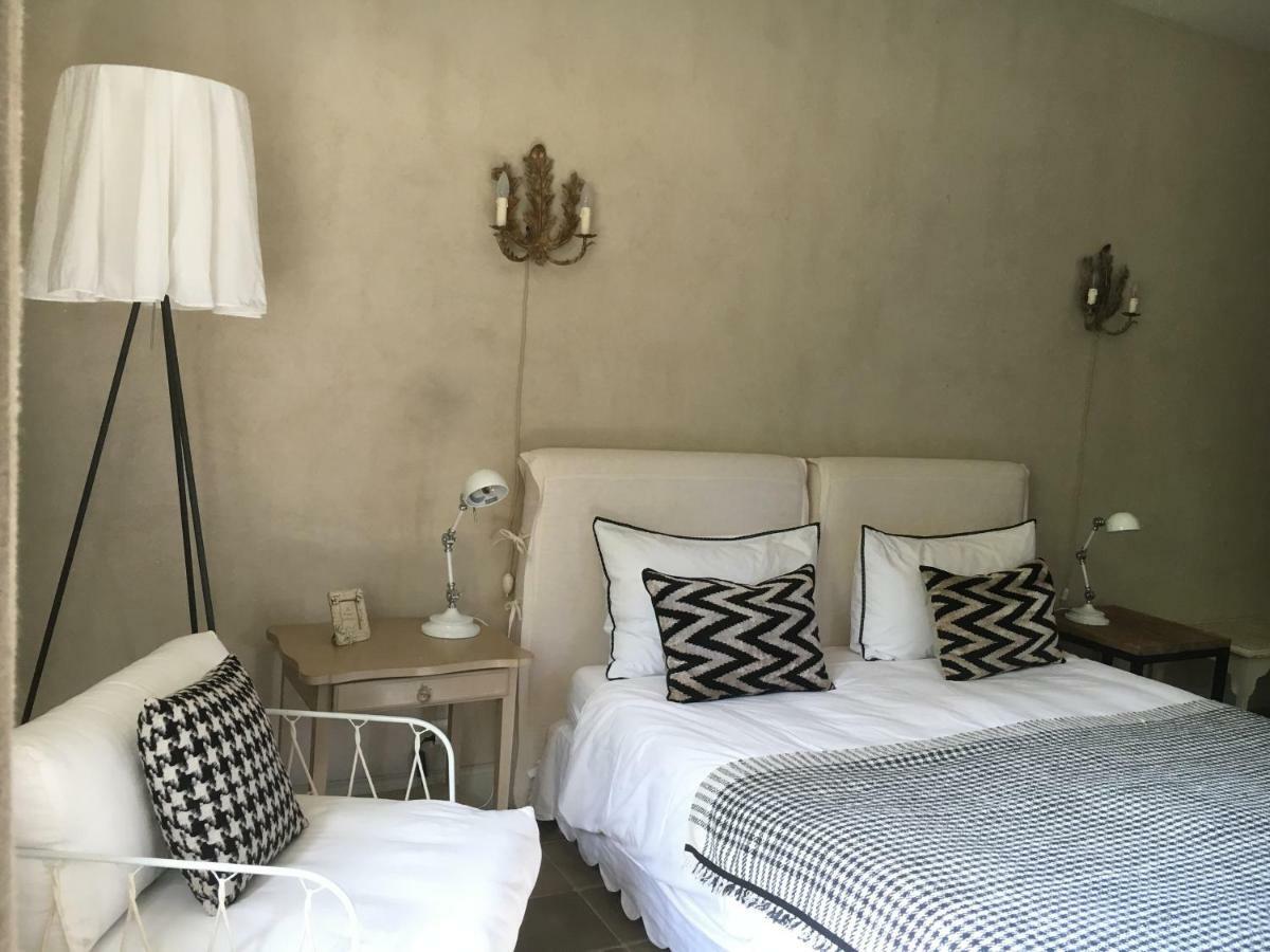 Les Volets Bleus Bed & Breakfast Arcangues Dış mekan fotoğraf